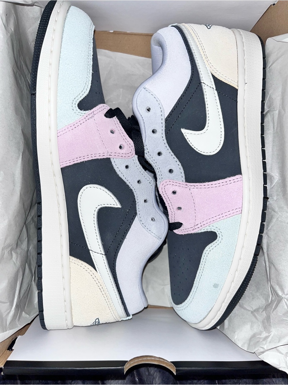 Nike Air Jordan 1 Low SE - Anthracite & Sail muslin size 11 pastel low nwt nib